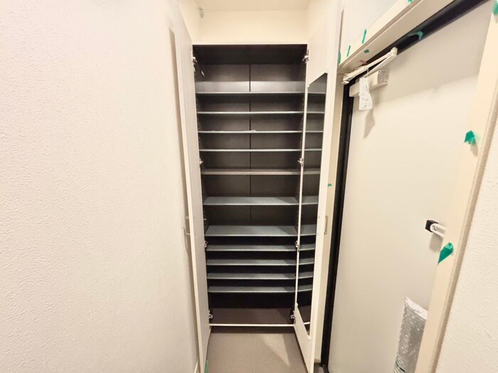 物件内観写真12　(靴箱)