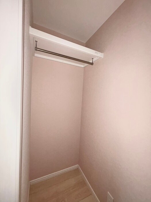 物件内観写真13　(収納)