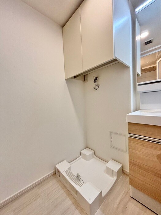 物件内観写真14　(洗濯機置場)