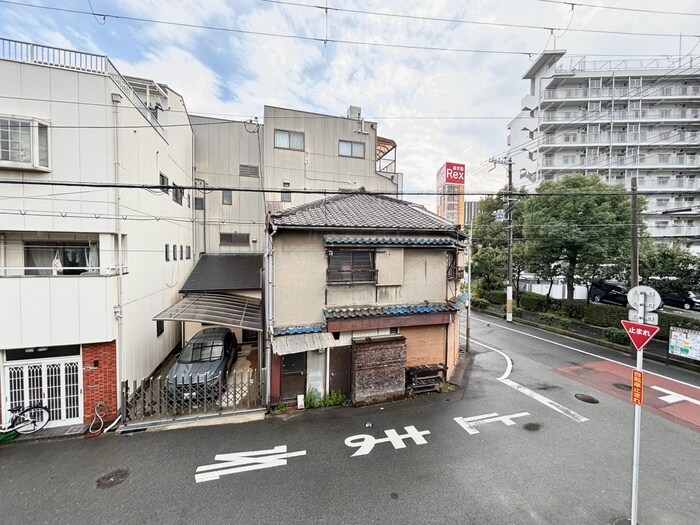 物件内観写真15　(室内からの展望)