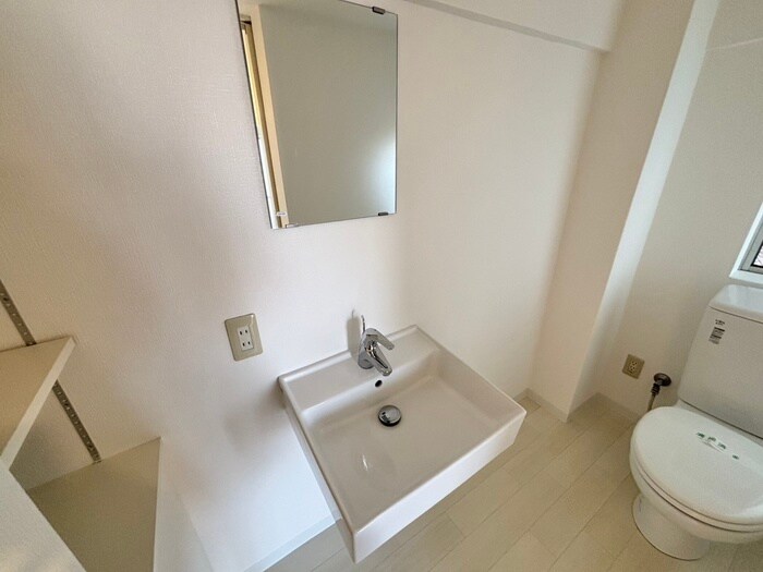 物件内観写真12　(洗面)