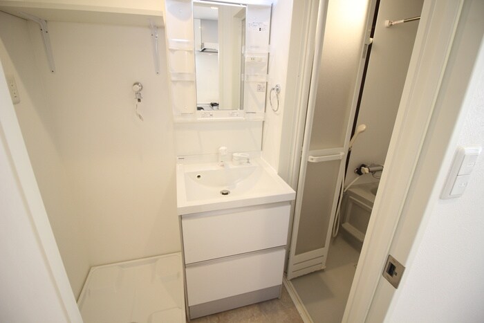 物件内観写真11　(洗面)