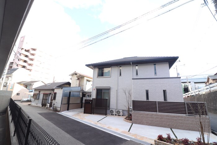 物件内観写真13　(室内からの展望)