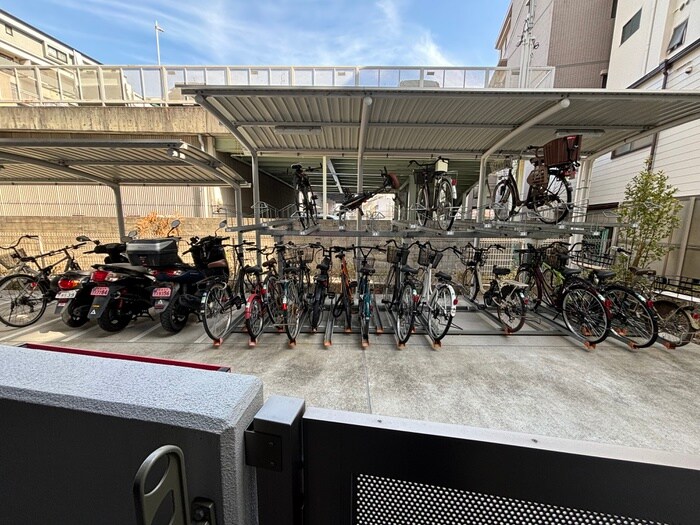 物件内観写真21　(室内からの展望)