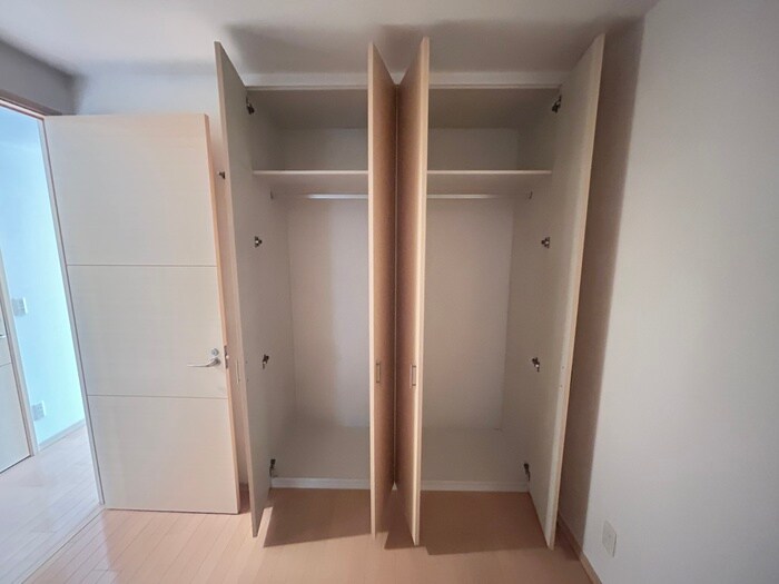 物件内観写真3　(収納)