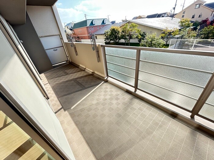 物件内観写真9　(ベランダ・バルコニー)