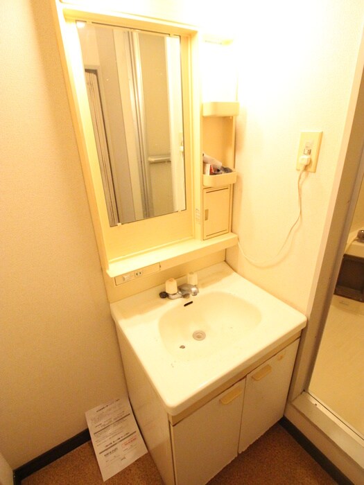 物件内観写真6　(洗面)