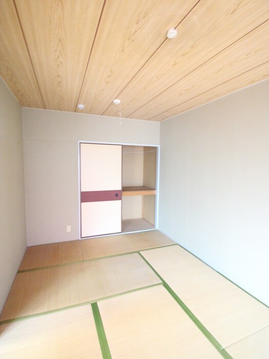 物件内観写真10　(居室)