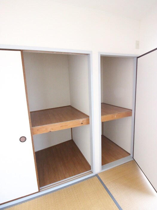 物件内観写真11　(収納)