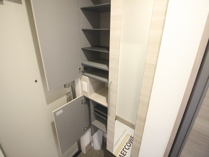 物件内観写真15　(靴箱)