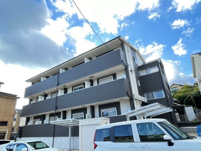 物件外観写真1　(外観写真)