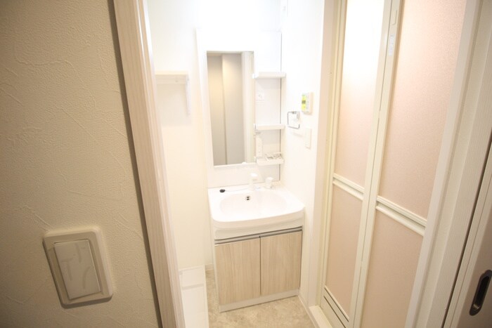 物件内観写真11　(洗面)
