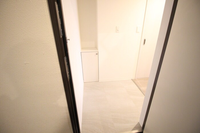 物件内観写真17　(玄関)
