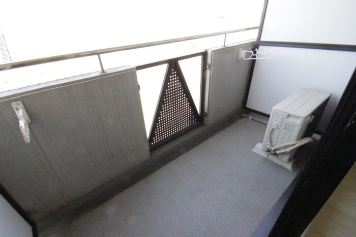 物件内観写真16　(ベランダ・バルコニー)
