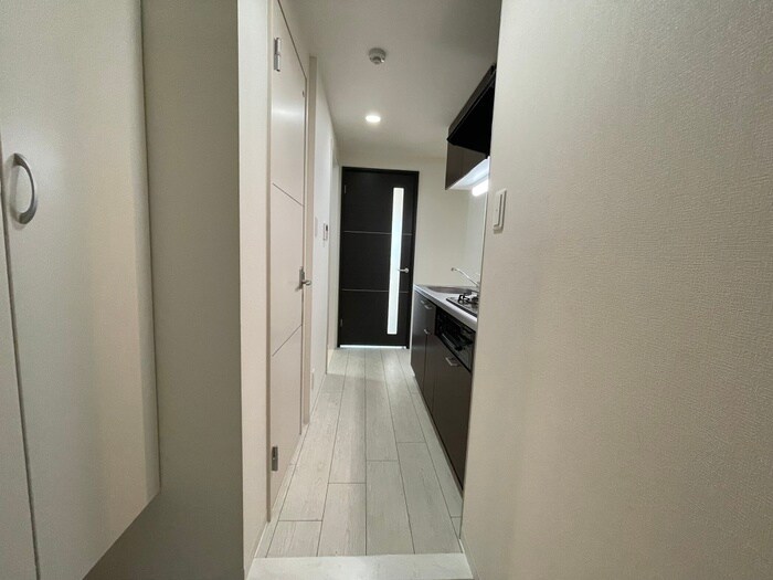 物件内観写真15　(廊下)