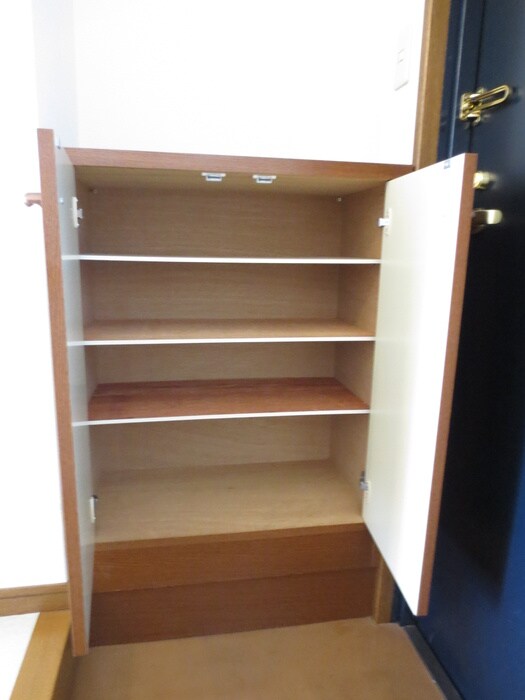 物件内観写真15　(靴箱)