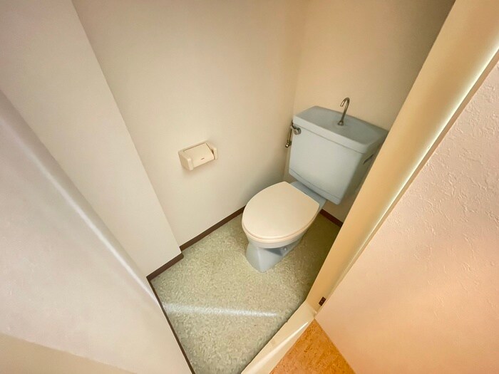 物件内観写真10　(トイレ)