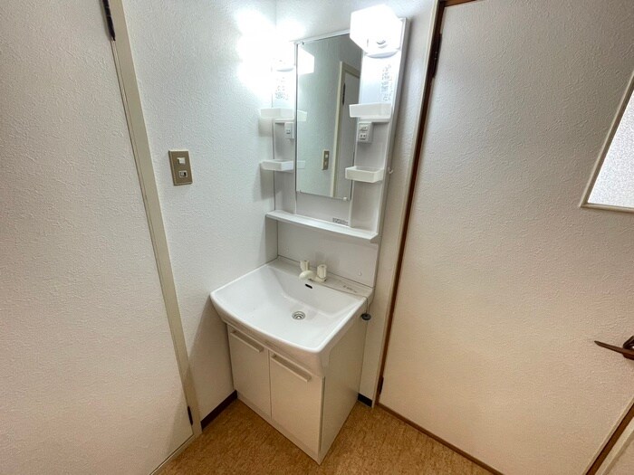 物件内観写真11　(洗面)