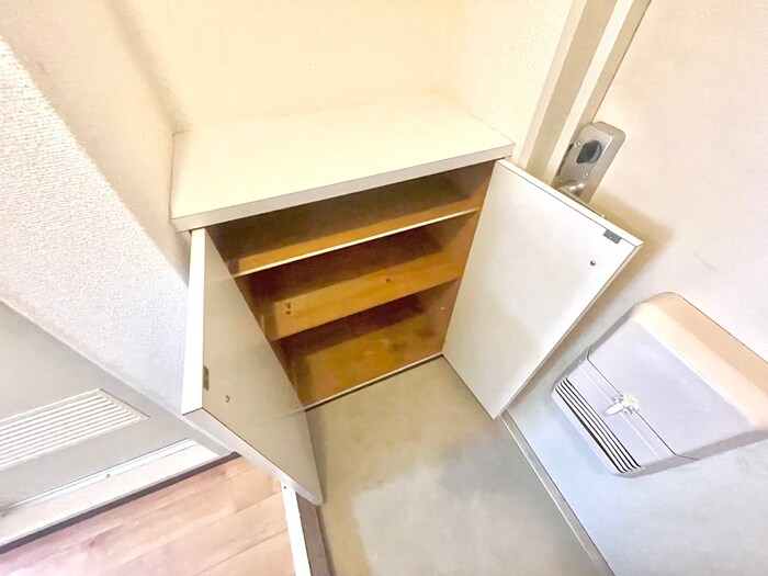 物件内観写真14　(靴箱)