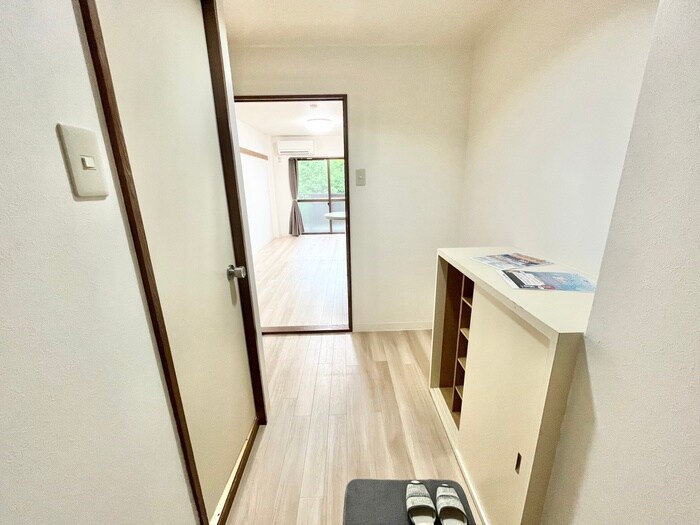 物件内観写真20　(廊下)