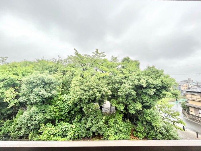 物件内観写真22　(室内からの展望)