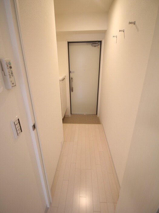物件内観写真20　(廊下)