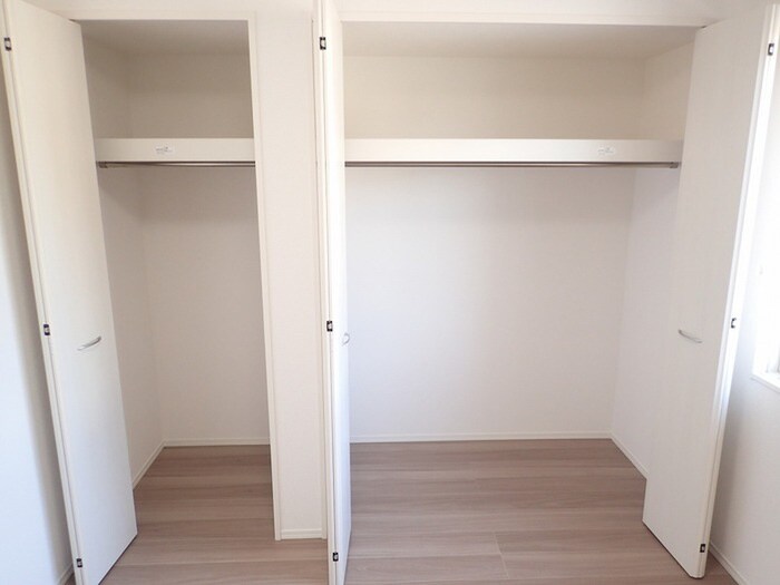 物件内観写真7　(収納)