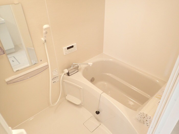 物件内観写真9　(バス／シャワールーム等)