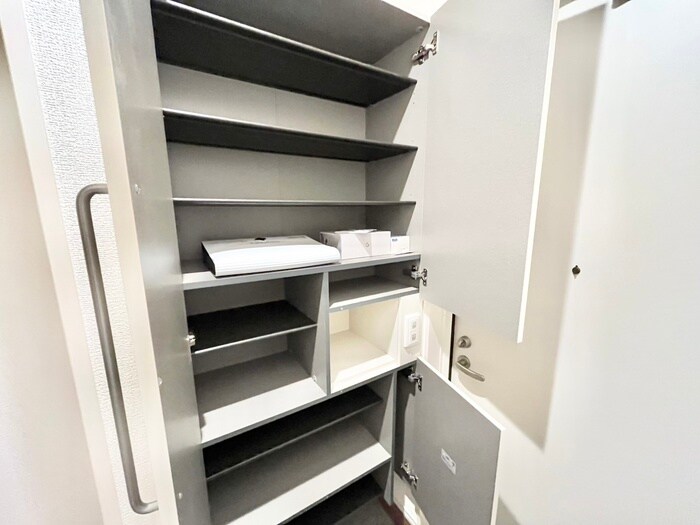 物件内観写真17　(靴箱)