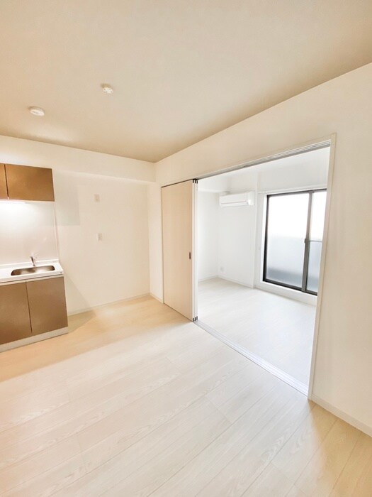 物件内観写真8　(居室)