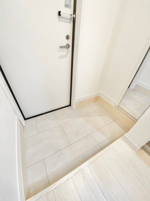 物件内観写真15　(玄関)
