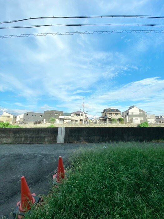 物件内観写真20　(室内からの展望)