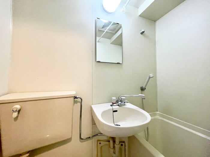 物件内観写真12　(洗面)