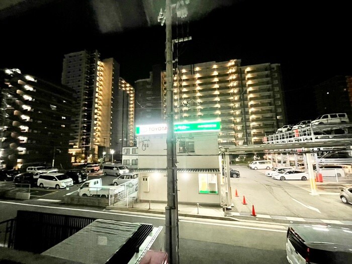 物件内観写真13　(室内からの展望)