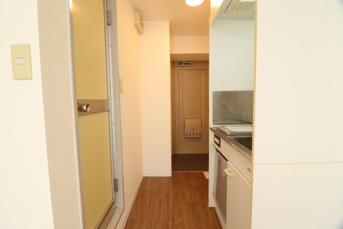 物件内観写真14　(廊下)