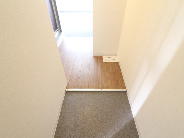 物件内観写真14　(廊下)