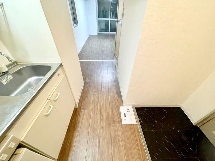 物件内観写真15　(廊下)