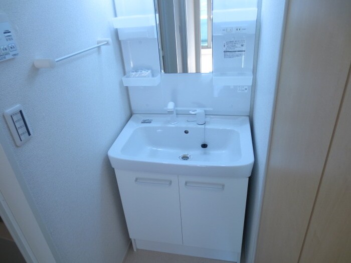 物件内観写真14　(洗面)