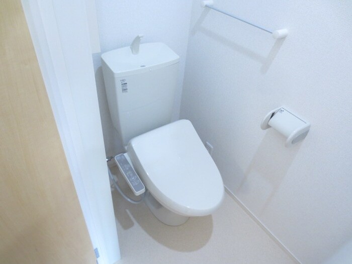 物件内観写真15　(トイレ)