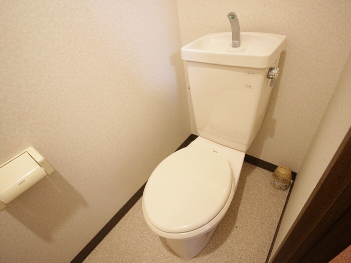 物件内観写真12　(トイレ)
