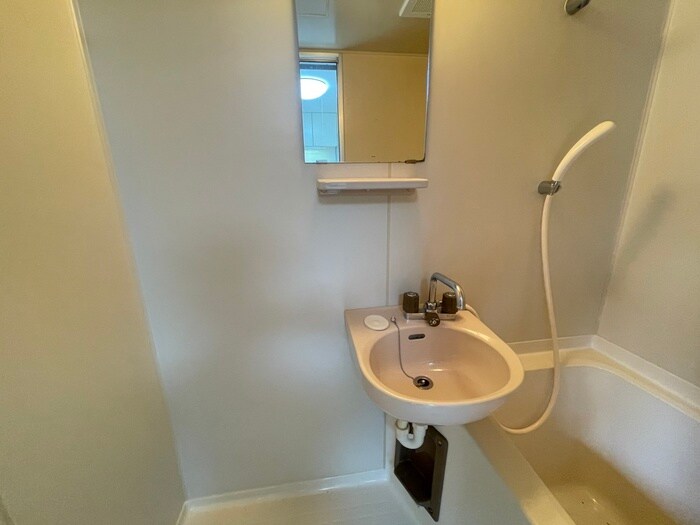 物件内観写真10　(洗面)