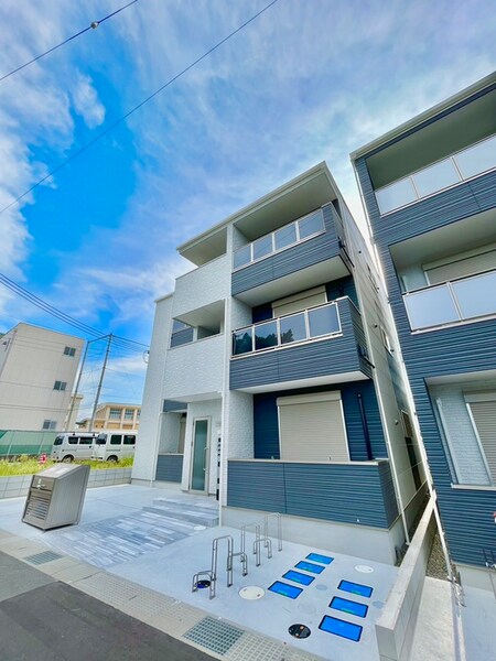 アバンティオ野出町Ⅱ外観写真