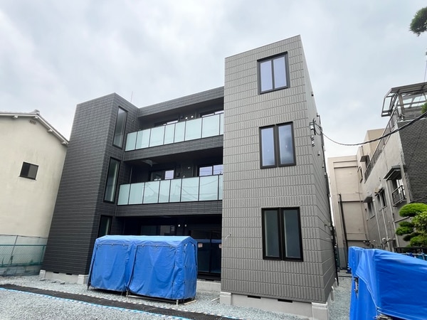 建築中