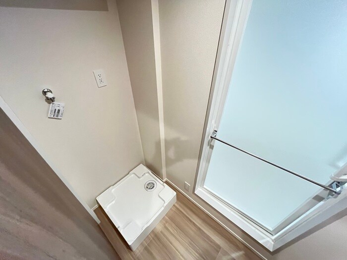 物件内観写真15　(洗濯機置場)