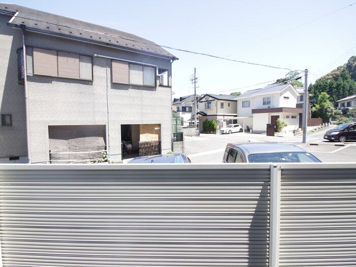 物件内観写真22　(室内からの展望)