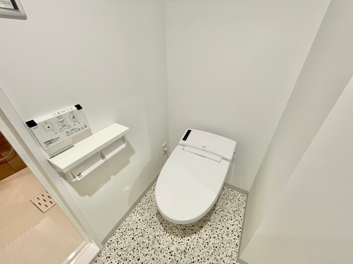 物件内観写真11　(トイレ)