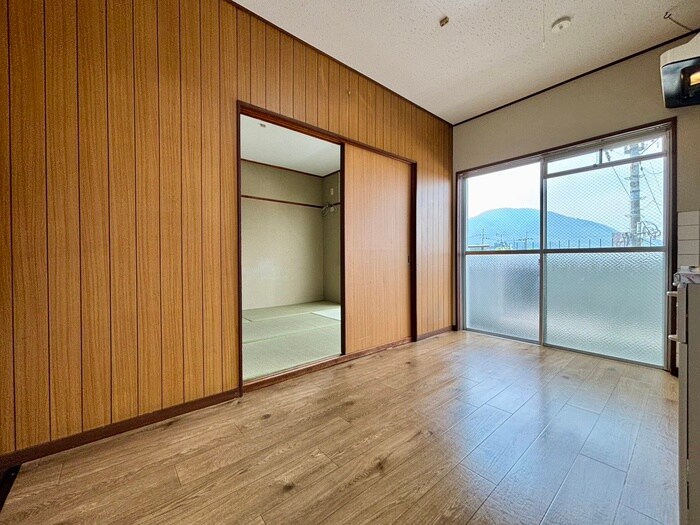 物件内観写真9　(居室)