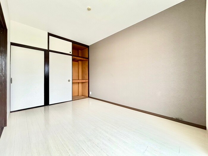 物件内観写真10　(居室)