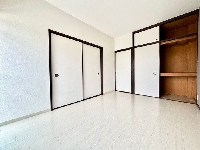 物件内観写真11　(居室)