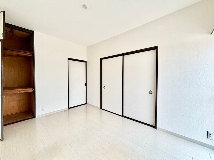 物件内観写真12　(居室)